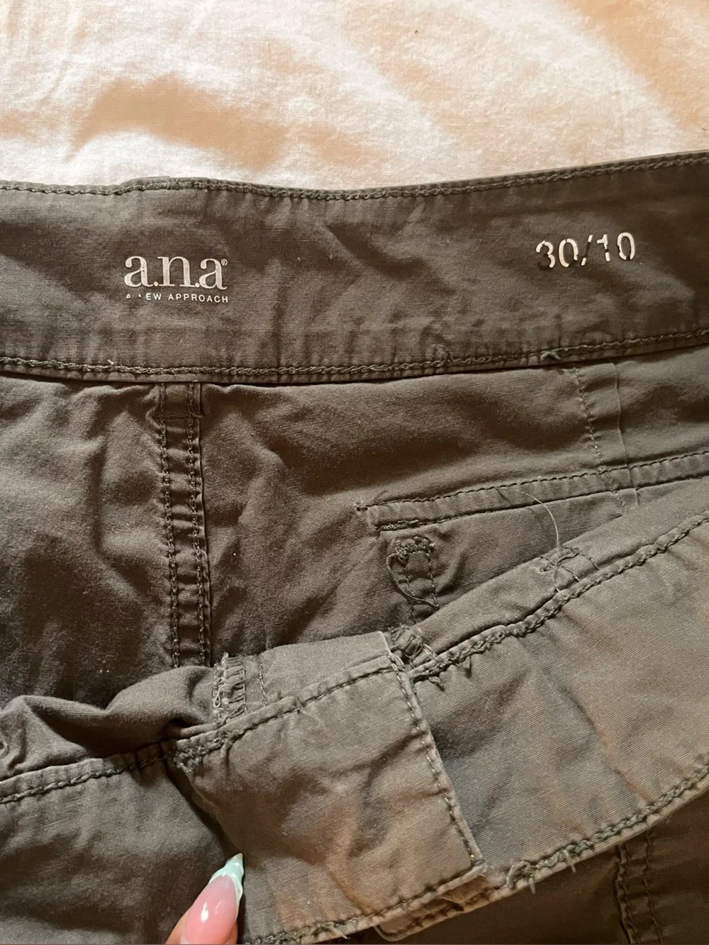 a.n.a Women's Olive Cargo Shorts